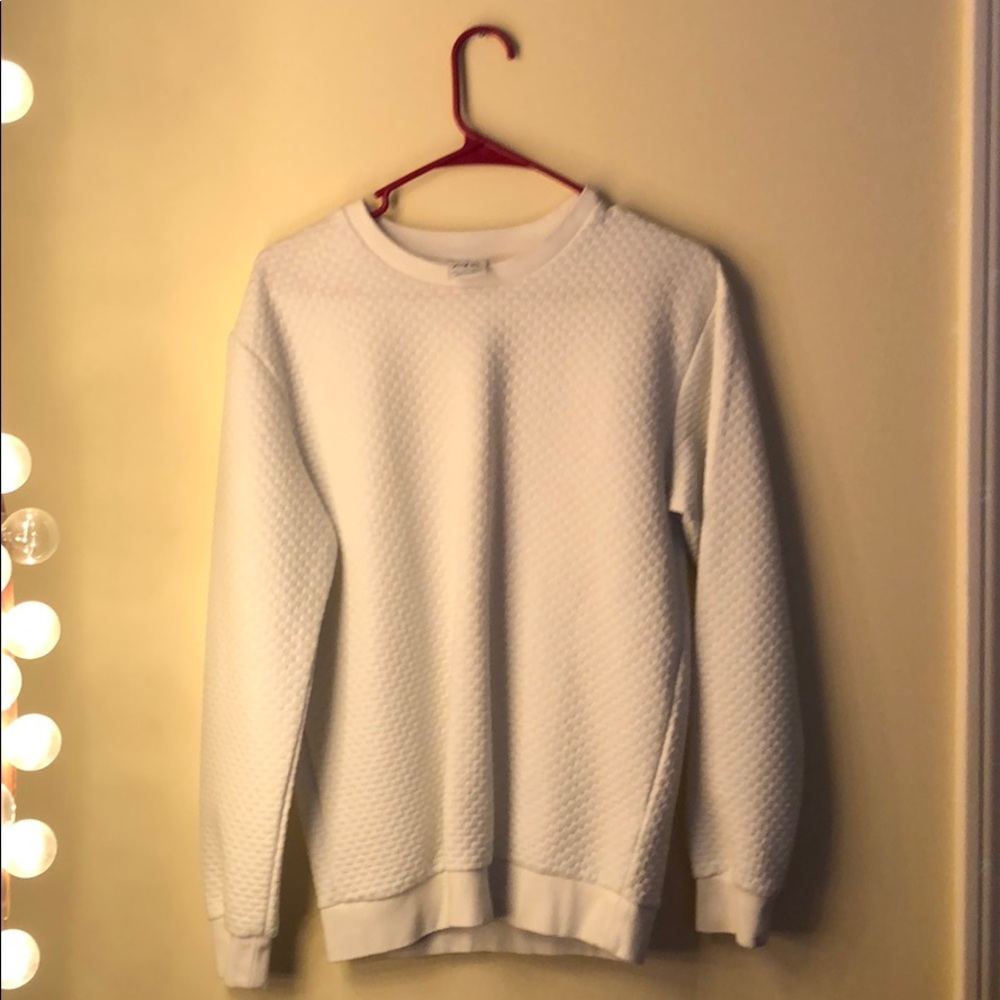 Zara Size Small men’s textured long-sleeve shirt